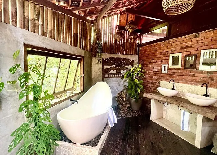 Villa Stylish Lumbung In The Heart Of *